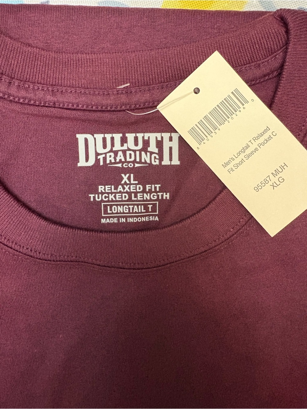 Duluth Trading Co Men's Maroon Longtail Relaxed-Fit Long Sleeve Tee